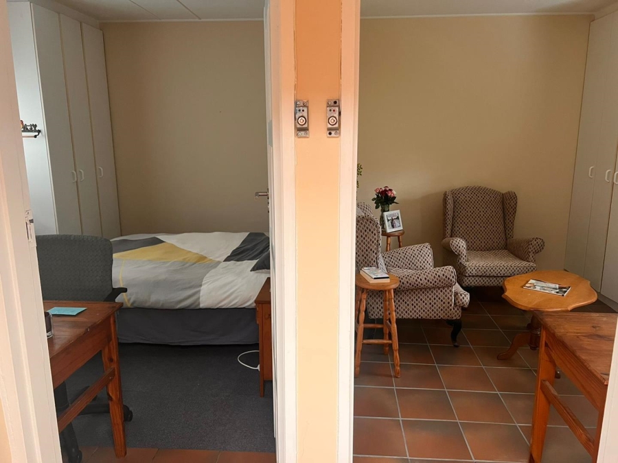 To Let 1 Bedroom Property for Rent in Summerstrand Eastern Cape